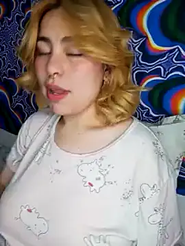 Snapshot of Kennya_Rodriguez chatting on March 21, 2025, 9:01 am Kennya Rodriguez online show from March 21, 2025, 9:01 am