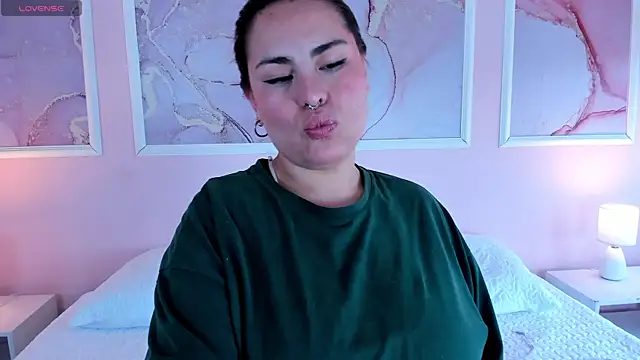 Kennya Rodriguez online show from July 11, 2026, 5:46 pm