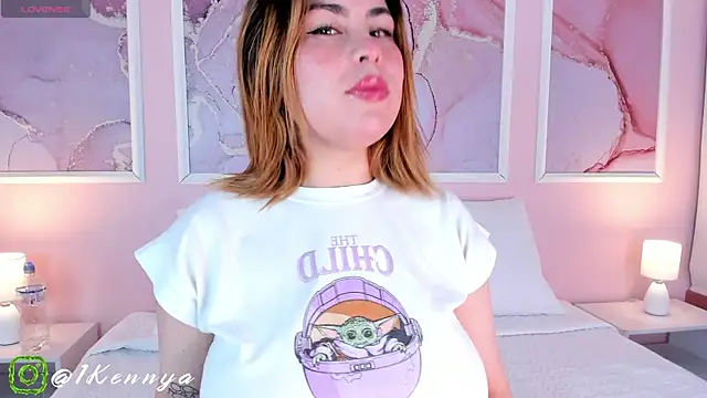 Snapshot of Kennya_Rodriguez chatting on November 18, 2025, 3:32 am Kennya Rodriguez online show from November 18, 2025, 3:32 am