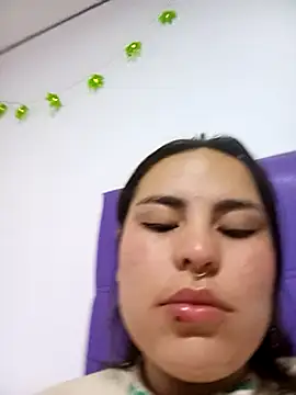 Snapshot of Kennya_Rodriguez chatting on February 13, 2025, 9:20 am Kennya Rodriguez online show from February 13, 2025, 9:20 am