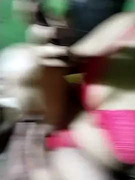 Romantic-Couple999 online show from April 15, 2026, 5:17 pm