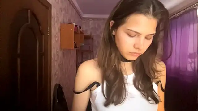 Snapshot of EdythRozier chatting on March 4, 2026, 12:13 pm EdythRozier online show from March 4, 2026, 12:13 pm