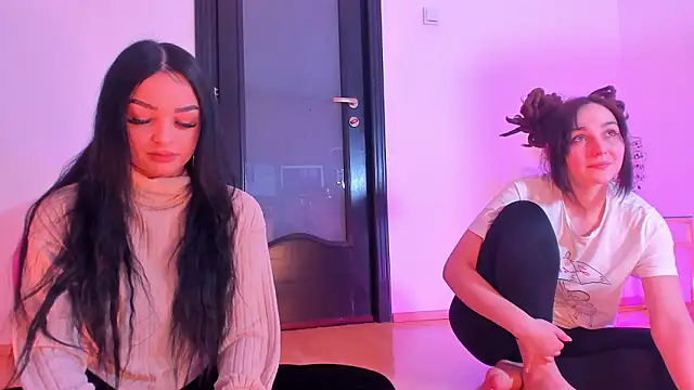 Snapshot of Peanaughty chatting on February 13, 2026, 6:24 am Peanaughty online show from February 13, 2026, 6:24 am