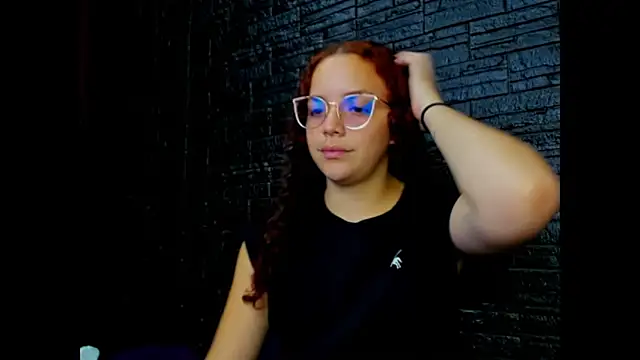 Miss Dior2 online show from April 15, 2026, 2:54 pm