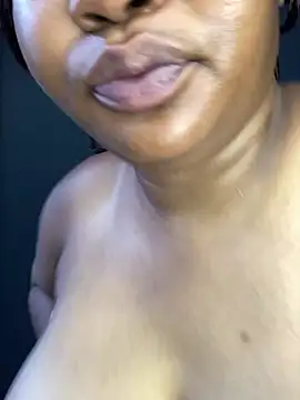 MeekyCurvyAss online show from February 1, 2026, 11:30 am