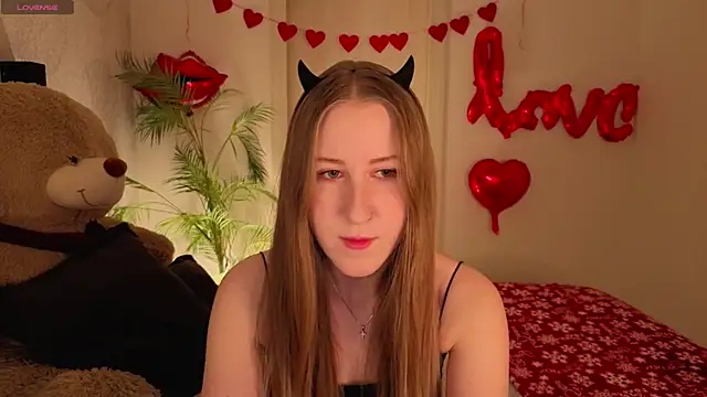 CassieReborn online show from February 13, 2026, 9:48 pm