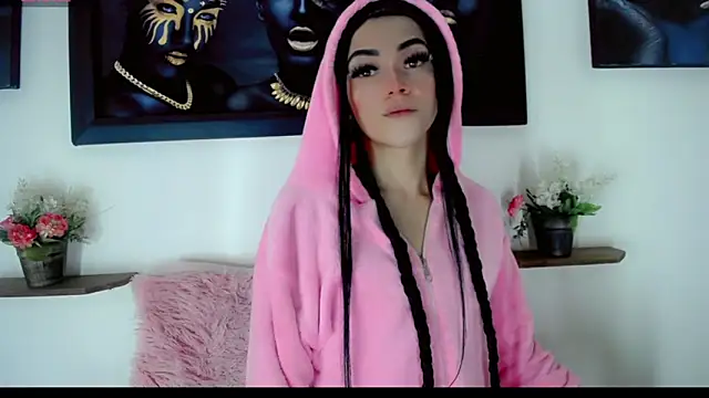 NathalialLooes online show from February 22, 2026, 5:54 am