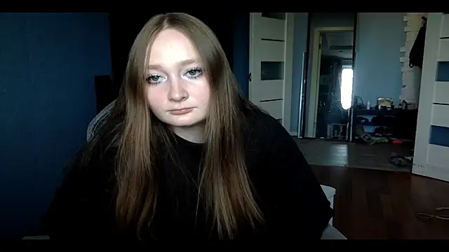 vikipinkk online show from July 28, 2026, 4:39 pm