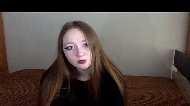 vikipinkk online show from March 3, 2026, 12:01 pm