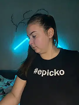 AlyaX X online show from March 30, 2026, 8:43 pm