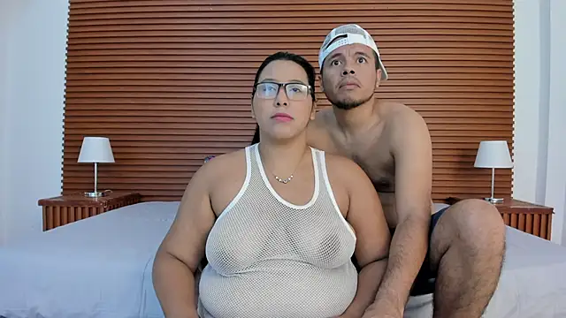 Snapshot of DeepandCurvy chatting on July 24, 2026, 12:12 pm DeepandCurvy online show from July 24, 2026, 12:12 pm