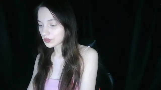 liza  kitty online show from February 9, 2026, 4:27 pm