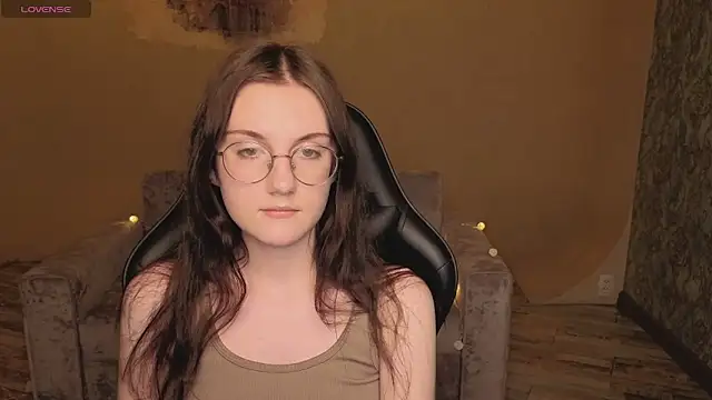 Snapshot of VixenLight chatting on February 5, 2026, 9:49 am VixenLight online show from February 5, 2026, 9:49 am