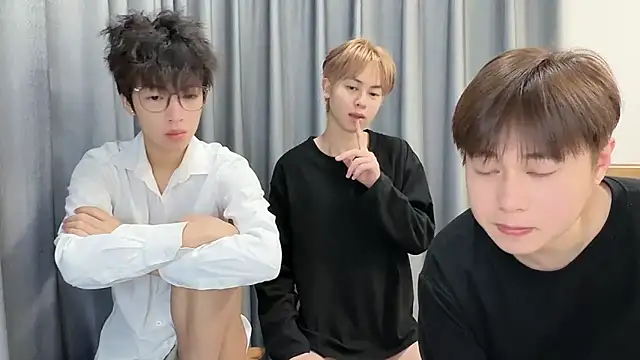 No 1MiaoMiao-Kk online show from February 7, 2026, 11:40 am