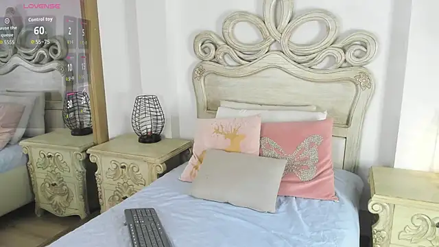 Snapshot of sweets_one chatting on February 20, 2026, 3:47 am sweets one online show from February 20, 2026, 3:47 am