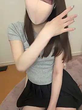 Snapshot of momo_mm chatting on July 1, 2026, 2:12 am momo mm online show from July 1, 2026, 2:12 am