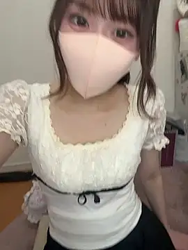 Snapshot of momo_mm chatting on July 14, 2026, 2:05 am momo mm online show from July 14, 2026, 2:05 am