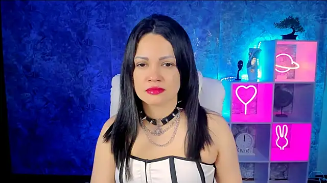 Snapshot of karolina_robinson chatting on May 12, 2026, 11:27 am karolina robinson online show from May 12, 2026, 11:27 am