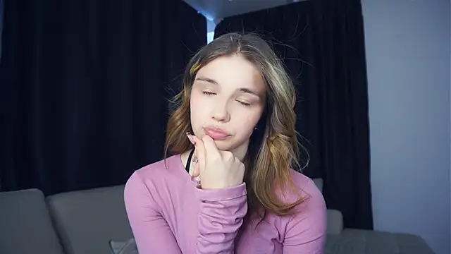 Snapshot of EarthaStinett chatting on February 20, 2026, 12:18 pm EarthaStinett online show from February 20, 2026, 12:18 pm