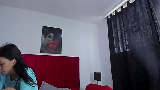 Snapshot of ThiagoKarla chatting on February 18, 2026, 6:15 pm ThiagoKarla online show from February 18, 2026, 6:15 pm