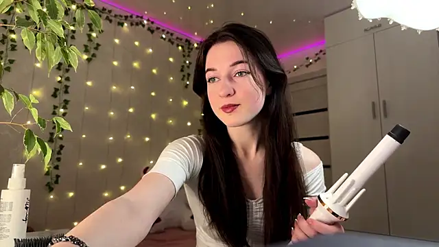 DianneBarke online show from February 19, 2026, 3:09 pm