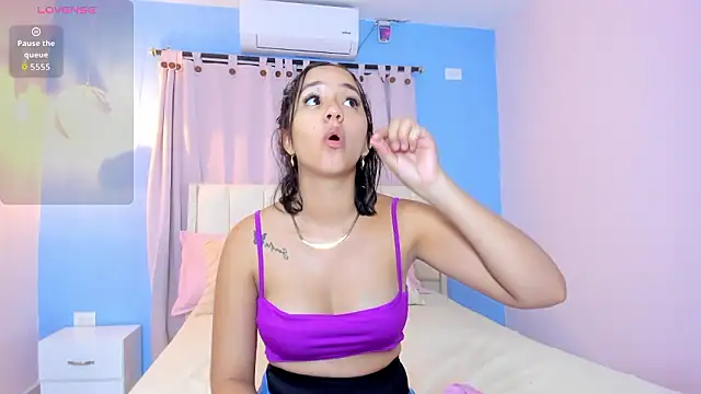 Becca hill  online show from February 13, 2026, 12:38 pm