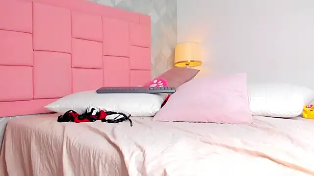 dolly kitter online show from March 30, 2026, 12:12 am