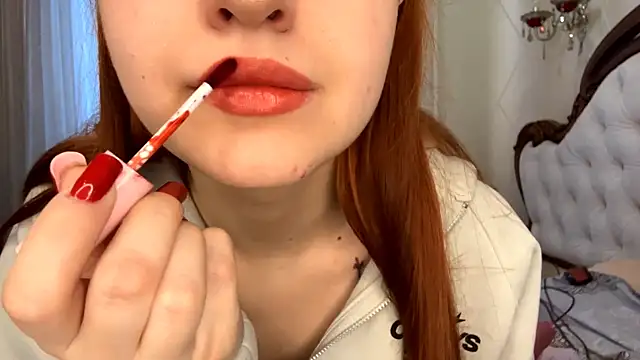 Snapshot of KatheyMichelfelder chatting on February 25, 2026, 6:24 am KatheyMichelfelder online show from February 25, 2026, 6:24 am