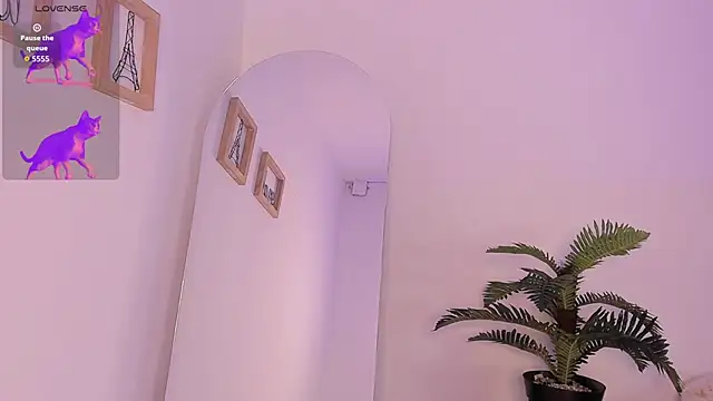 Snapshot of im_tiffany_ chatting on February 6, 2026, 4:30 am im tiffany online show from February 6, 2026, 4:30 am