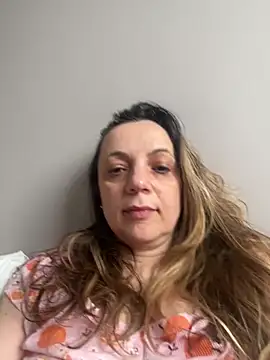 ShyFlameLive online show from April 9, 2026, 12:11 pm