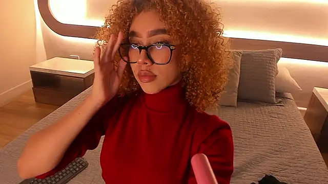 Sienna brunette online show from February 8, 2026, 12:25 pm