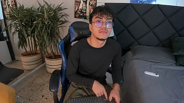 kai storn online show from March 7, 2026, 11:27 am