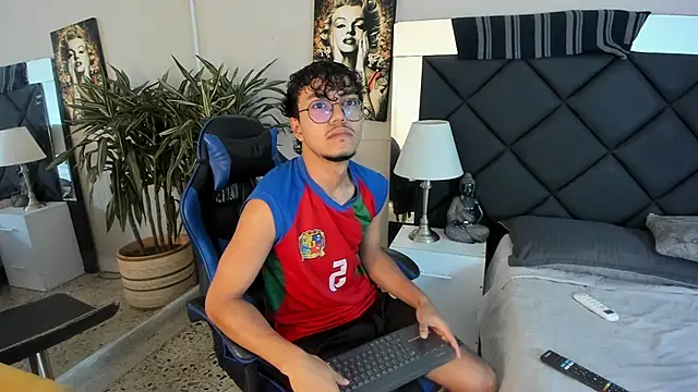 kai storn online show from March 24, 2026, 11:21 am