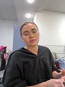 Snapshot of MonicaWestt chatting on March 3, 2026, 6:31 am MonicaWestt online show from March 3, 2026, 6:31 am