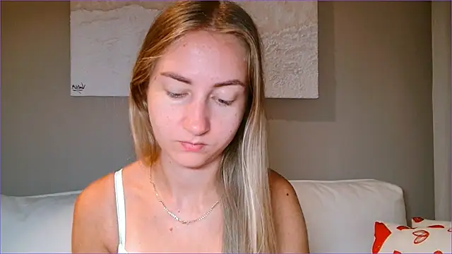 BluueSilk online show from October 17, 2025, 5:55 am