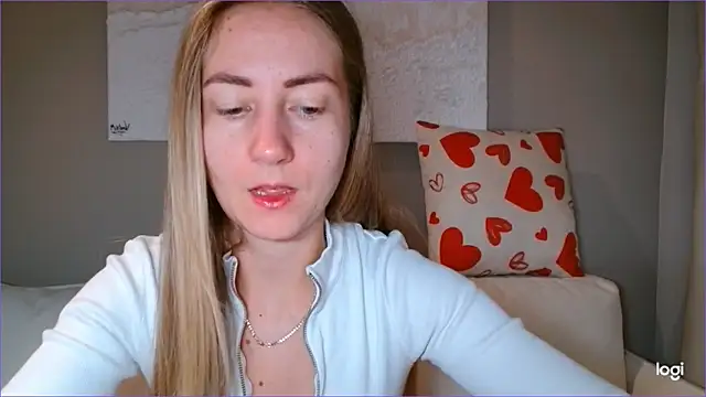 BluueSilk online show from September 29, 2025, 5:36 am