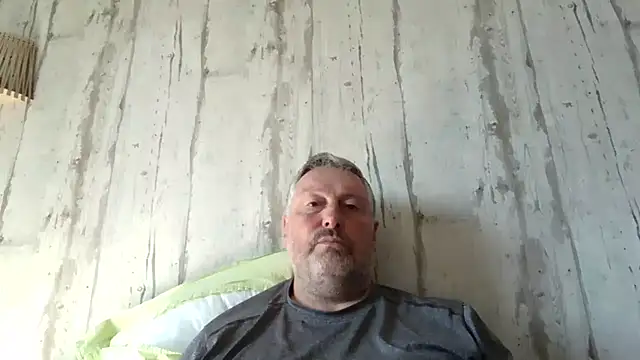 doudou310 online show from April 8, 2026, 8:27 am