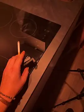 Snapshot of hottogetherNL chatting on February 12, 2026, 5:51 am hottogetherNL online show from February 12, 2026, 5:51 am