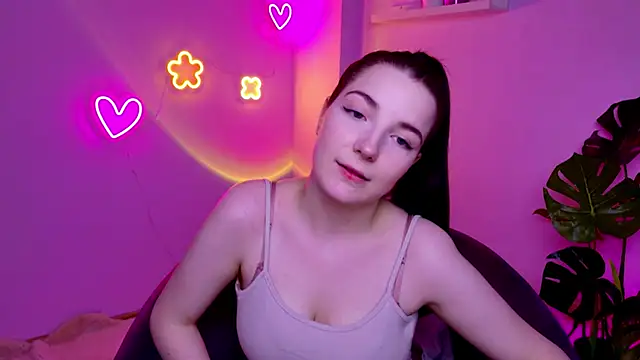 AliceChanel online show from April 2, 2026, 4:19 am