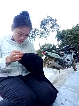 Snapshot of l_kiss chatting on February 21, 2026, 9:33 am l kiss online show from February 21, 2026, 9:33 am