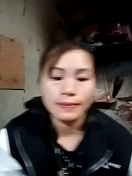 Snapshot of l_kiss chatting on February 7, 2026, 1:30 pm l kiss online show from February 7, 2026, 1:30 pm