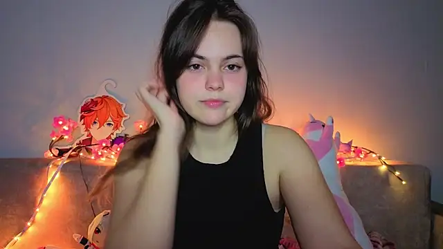 Snapshot of _momomochi_ chatting on February 8, 2026, 7:11 pm momomochi online show from February 8, 2026, 7:11 pm