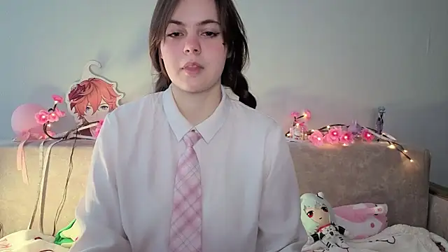 Snapshot of _momomochi_ chatting on February 23, 2026, 3:41 am momomochi online show from February 23, 2026, 3:41 am