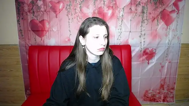 Snapshot of LilianaShine chatting on February 4, 2026, 12:11 pm LilianaShine online show from February 4, 2026, 12:11 pm