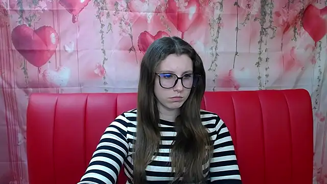 LilianaShine online show from March 18, 2026, 2:19 pm