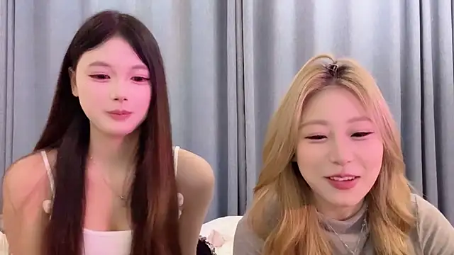 Snapshot of SM_JIAJIA_ZL chatting on July 2, 2026, 2:01 pm SM JIAJIA ZL online show from July 2, 2026, 2:01 pm