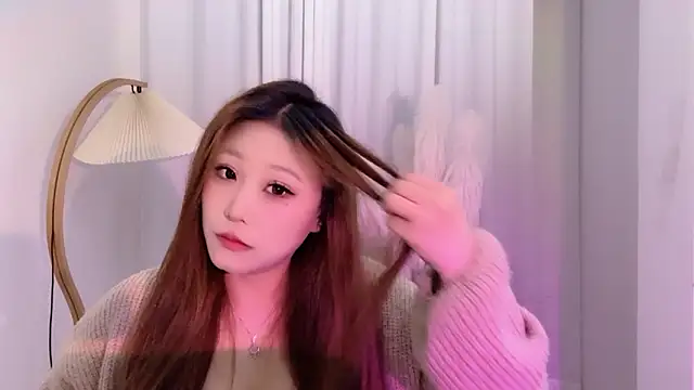 SM JIAJIA ZL online show from March 12, 2026, 7:07 pm