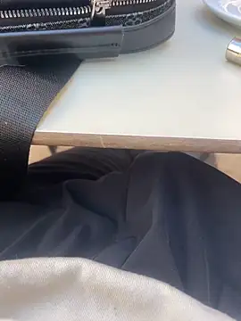 sifoubba91 online show from April 5, 2026, 11:50 am