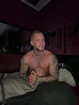 Snapshot of zickertdavid chatting on February 10, 2026, 11:04 pm zickertdavid online show from February 10, 2026, 11:04 pm