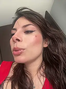 Isalove99 online show from February 26, 2026, 4:07 pm